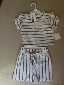 Conjunto infantil de rayas